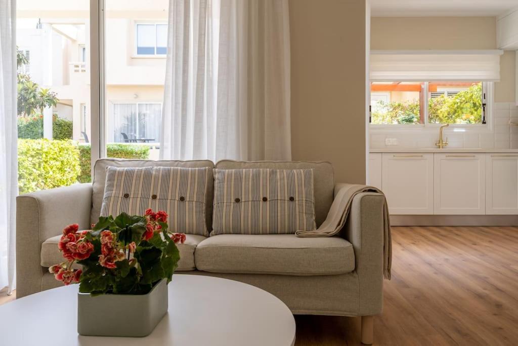 Cozy Nerina Cottage At Harbour Pafos Zewnętrze zdjęcie