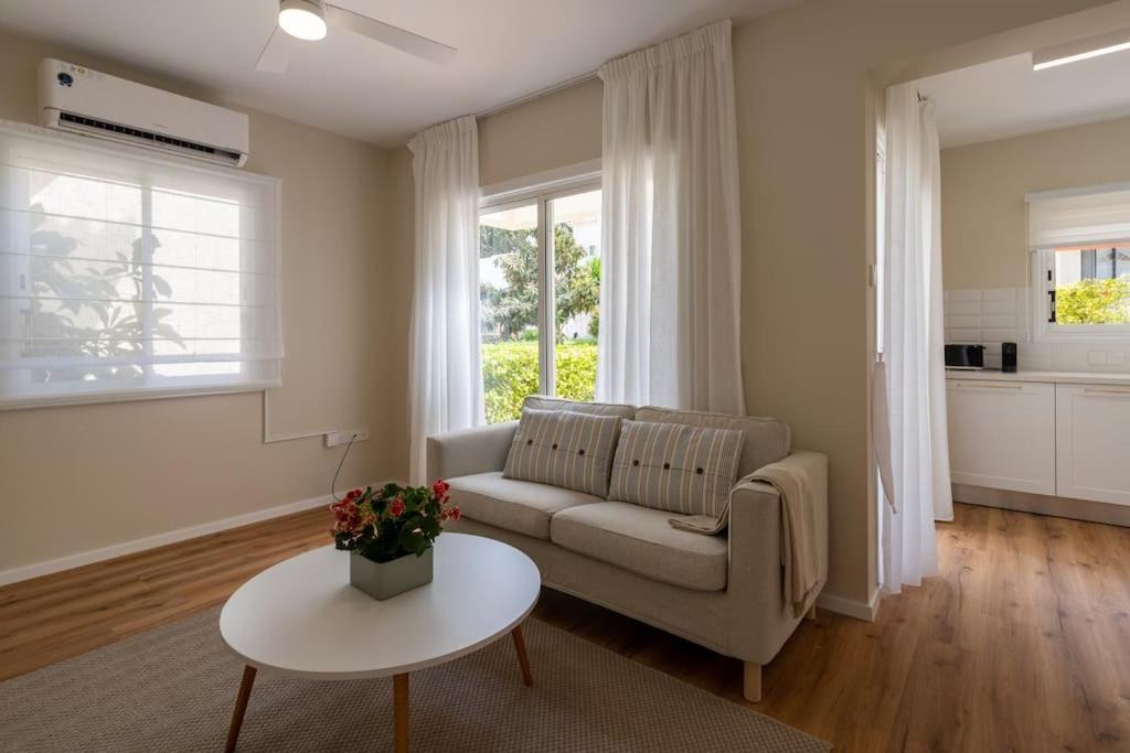 Cozy Nerina Cottage At Harbour Pafos Zewnętrze zdjęcie